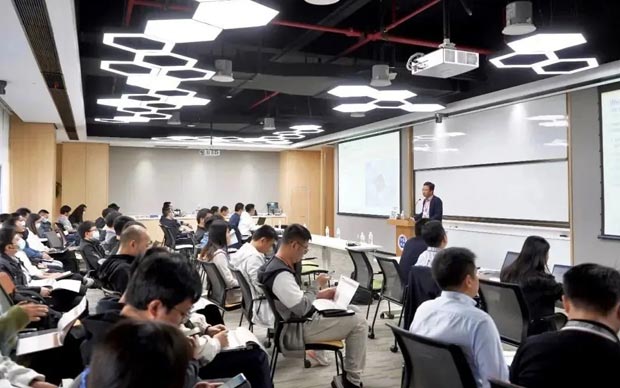 瑞薩電子與吉利汽車深化合作，共探汽車電子前沿技術